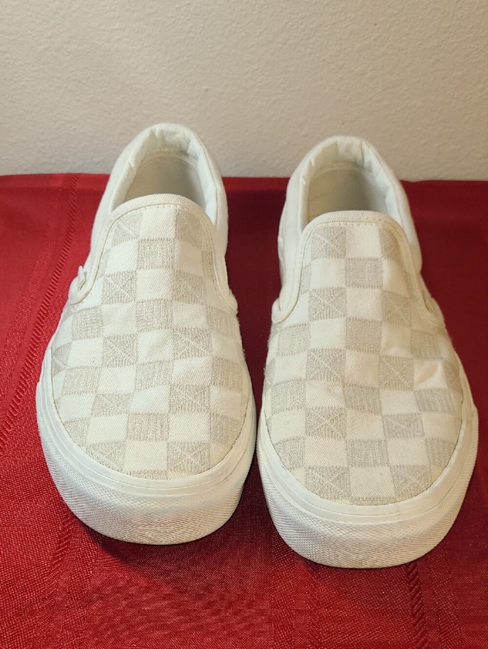 Vans All White Checkerboard Women’s Slip-On Skate Shoes Sneakers Size 8 - Picture 2 of 8